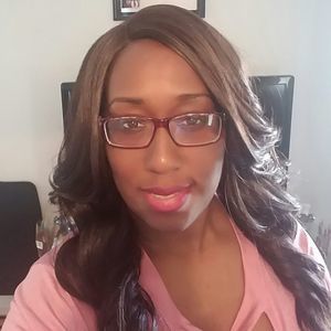 Meet your Posher, Nakia